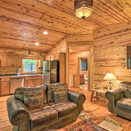 The Honeybee Cabin With Private Porch And Hot Tub Clarkesville エクステリア 写真