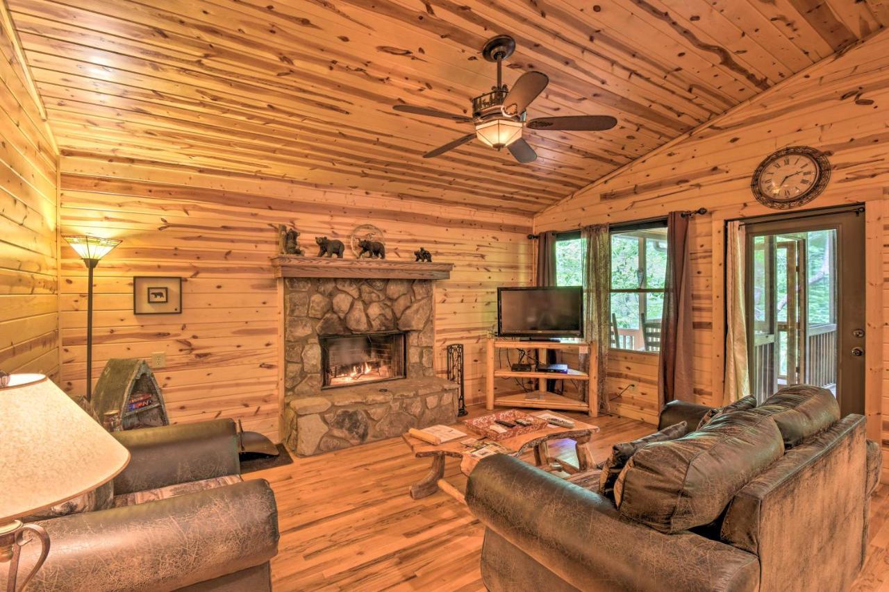 The Honeybee Cabin With Private Porch And Hot Tub Clarkesville エクステリア 写真